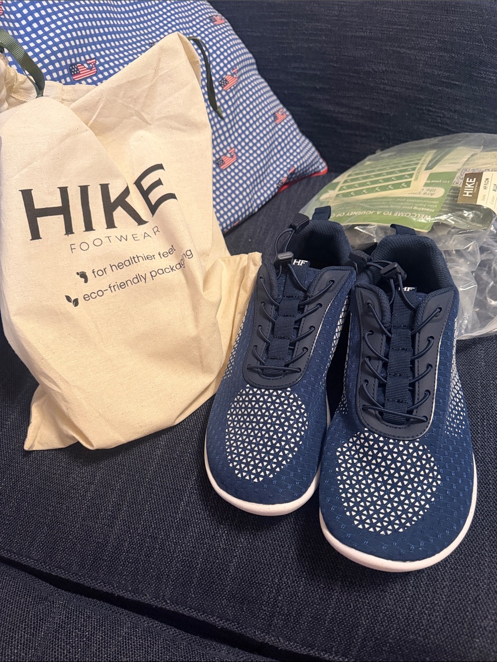 HIKE Women's Navy Lightweight Athletic Sneakers with Cushioned Support